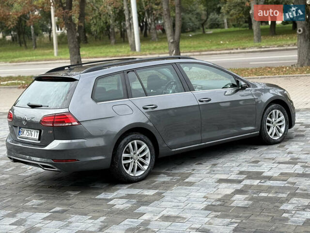 Серый Фольксваген Гольф, объемом двигателя 1.6 л и пробегом 253 тыс. км за 12700 $, фото 15 на Automoto.ua