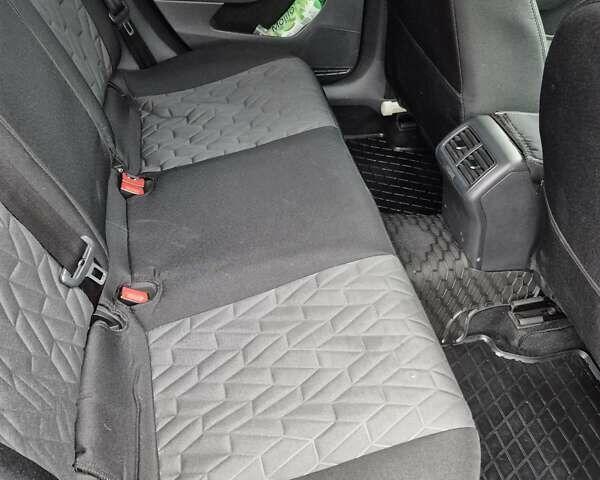 Серый Фольксваген Гольф, объемом двигателя 1.97 л и пробегом 300 тыс. км за 11000 $, фото 12 на Automoto.ua