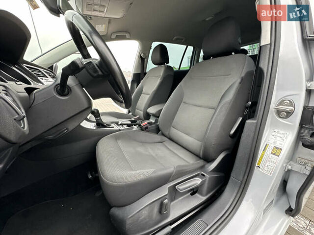 Серый Фольксваген Гольф, объемом двигателя 1.8 л и пробегом 100 тыс. км за 12700 $, фото 56 на Automoto.ua