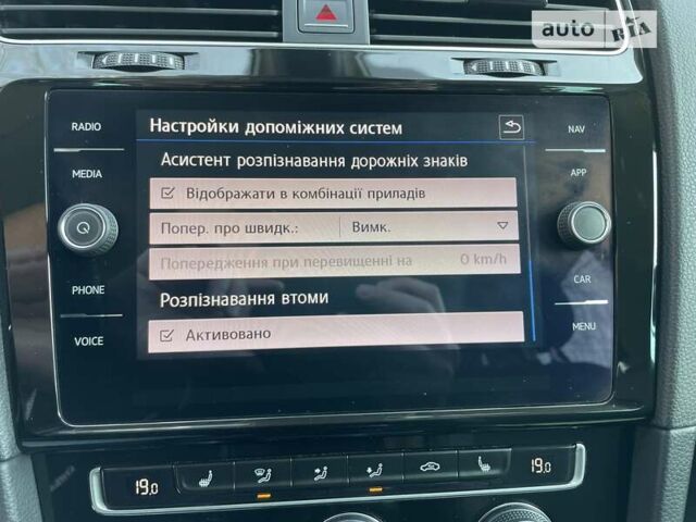 Сірий Фольксваген Гольф, об'ємом двигуна 2 л та пробігом 266 тис. км за 13999 $, фото 43 на Automoto.ua