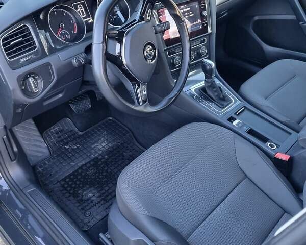 Серый Фольксваген Гольф, объемом двигателя 1.6 л и пробегом 160 тыс. км за 13999 $, фото 20 на Automoto.ua