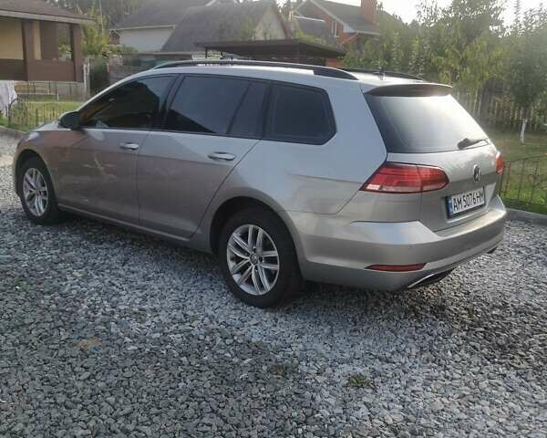 Серый Фольксваген Гольф, объемом двигателя 1.6 л и пробегом 228 тыс. км за 14300 $, фото 2 на Automoto.ua