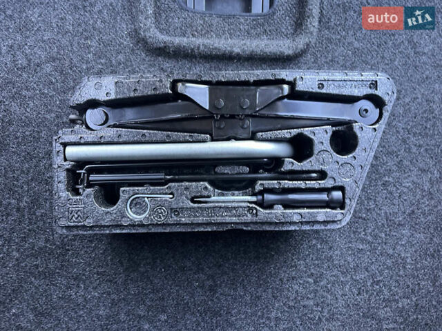 Сірий Фольксваген Гольф, об'ємом двигуна 1.8 л та пробігом 137 тис. км за 13500 $, фото 34 на Automoto.ua