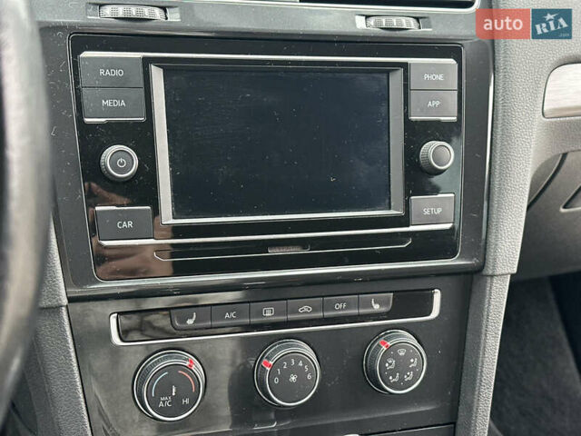 Серый Фольксваген Гольф, объемом двигателя 1.8 л и пробегом 100 тыс. км за 12700 $, фото 68 на Automoto.ua