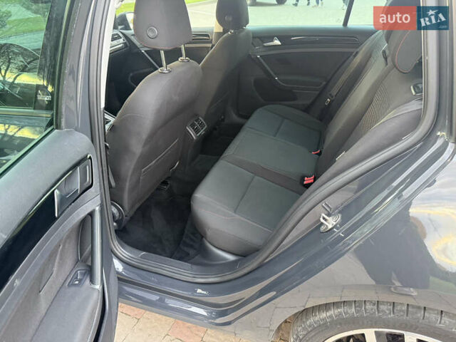 Серый Фольксваген Гольф, объемом двигателя 1.6 л и пробегом 221 тыс. км за 13950 $, фото 41 на Automoto.ua