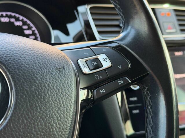 Серый Фольксваген Гольф, объемом двигателя 2 л и пробегом 330 тыс. км за 15300 $, фото 16 на Automoto.ua