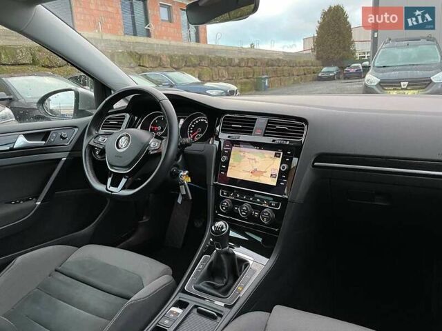 Серый Фольксваген Гольф, объемом двигателя 1.97 л и пробегом 233 тыс. км за 13800 $, фото 12 на Automoto.ua