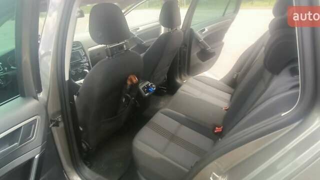 Серый Фольксваген Гольф, объемом двигателя 1.97 л и пробегом 249 тыс. км за 15700 $, фото 10 на Automoto.ua