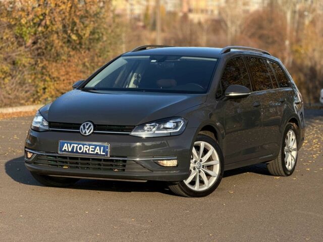 Серый Фольксваген Гольф, объемом двигателя 2 л и пробегом 330 тыс. км за 15300 $, фото 1 на Automoto.ua