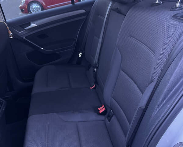 Сірий Фольксваген Гольф, об'ємом двигуна 1.8 л та пробігом 137 тис. км за 13500 $, фото 28 на Automoto.ua