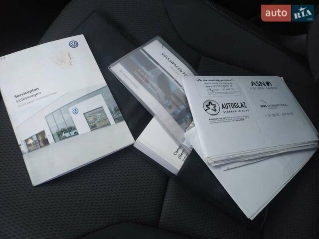 Серый Фольксваген Гольф, объемом двигателя 1.6 л и пробегом 290 тыс. км за 11699 $, фото 29 на Automoto.ua