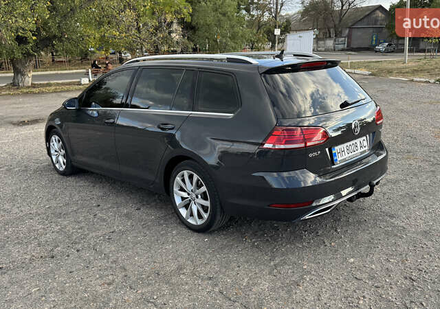 Серый Фольксваген Гольф, объемом двигателя 1.6 л и пробегом 299 тыс. км за 13000 $, фото 7 на Automoto.ua