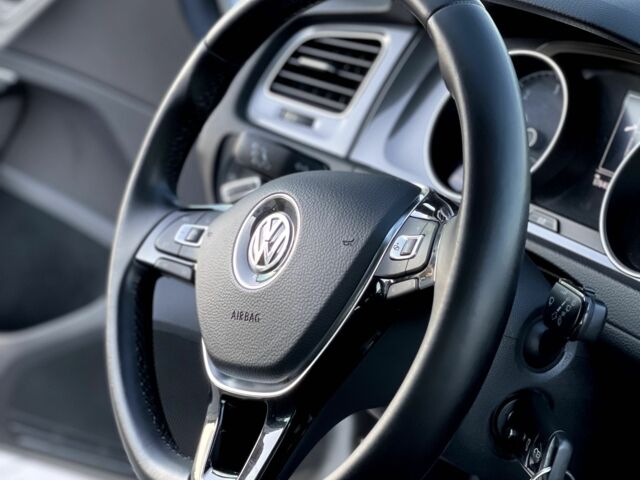 Серый Фольксваген Гольф, объемом двигателя 1.97 л и пробегом 178 тыс. км за 12800 $, фото 9 на Automoto.ua