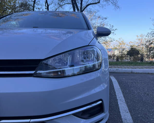 Сірий Фольксваген Гольф, об'ємом двигуна 1.8 л та пробігом 137 тис. км за 13500 $, фото 10 на Automoto.ua