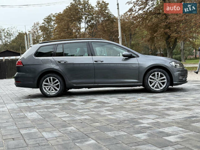 Серый Фольксваген Гольф, объемом двигателя 1.6 л и пробегом 253 тыс. км за 13300 $, фото 17 на Automoto.ua
