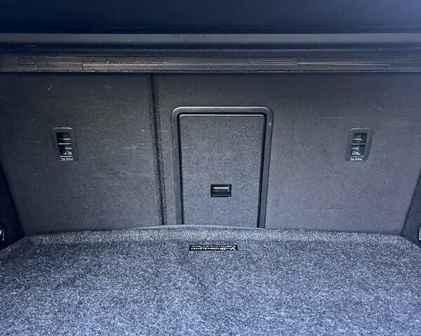 Сірий Фольксваген Гольф, об'ємом двигуна 1.8 л та пробігом 137 тис. км за 13500 $, фото 40 на Automoto.ua