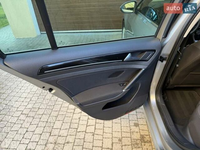 Сірий Фольксваген Гольф, об'ємом двигуна 1.6 л та пробігом 286 тис. км за 15000 $, фото 23 на Automoto.ua