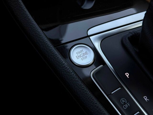 Серый Фольксваген Гольф, объемом двигателя 2 л и пробегом 330 тыс. км за 15300 $, фото 20 на Automoto.ua