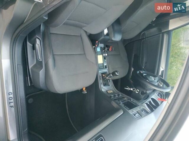 Серый Фольксваген Гольф, объемом двигателя 1.6 л и пробегом 290 тыс. км за 11699 $, фото 22 на Automoto.ua