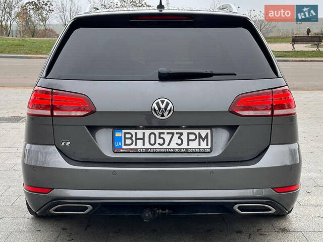 Серый Фольксваген Гольф, объемом двигателя 1.97 л и пробегом 250 тыс. км за 15800 $, фото 20 на Automoto.ua