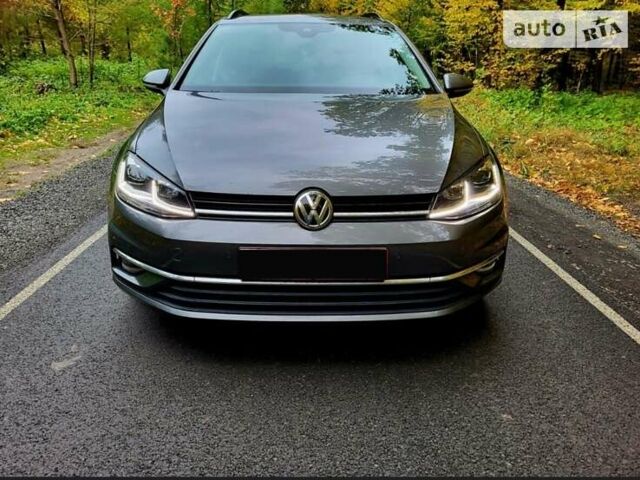 Серый Фольксваген Гольф, объемом двигателя 1.6 л и пробегом 368 тыс. км за 14300 $, фото 4 на Automoto.ua