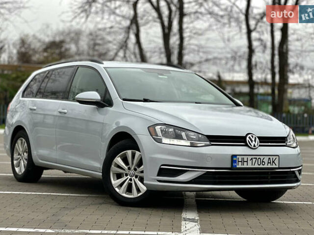 Серый Фольксваген Гольф, объемом двигателя 1.8 л и пробегом 100 тыс. км за 12700 $, фото 5 на Automoto.ua