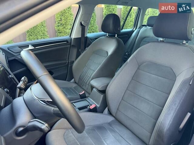 Сірий Фольксваген Гольф, об'ємом двигуна 1.6 л та пробігом 286 тис. км за 15000 $, фото 37 на Automoto.ua