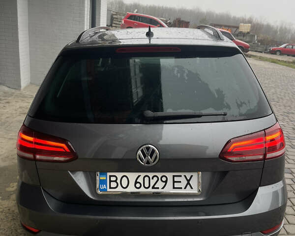 Серый Фольксваген Гольф, объемом двигателя 1.6 л и пробегом 241 тыс. км за 12400 $, фото 8 на Automoto.ua