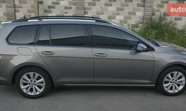 Серый Фольксваген Гольф, объемом двигателя 1.6 л и пробегом 290 тыс. км за 11699 $, фото 6 на Automoto.ua