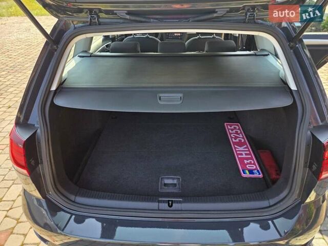 Серый Фольксваген Гольф, объемом двигателя 1.6 л и пробегом 238 тыс. км за 11200 $, фото 32 на Automoto.ua