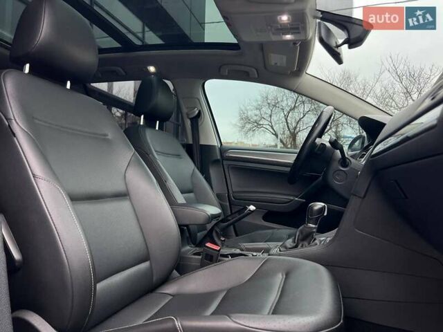 Серый Фольксваген Гольф, объемом двигателя 1.8 л и пробегом 105 тыс. км за 12700 $, фото 18 на Automoto.ua