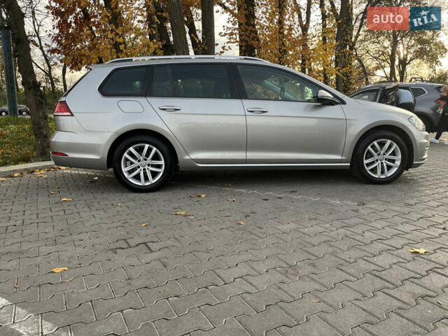 Серый Фольксваген Гольф, объемом двигателя 1.6 л и пробегом 215 тыс. км за 13500 $, фото 5 на Automoto.ua