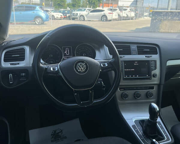 Серый Фольксваген Гольф, объемом двигателя 1.8 л и пробегом 105 тыс. км за 12800 $, фото 15 на Automoto.ua