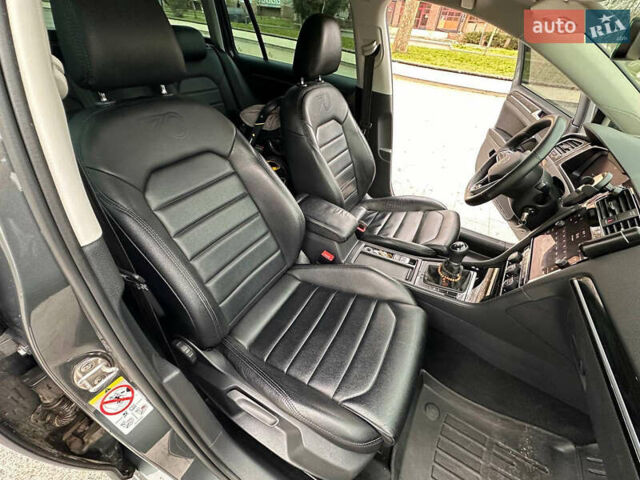 Серый Фольксваген Гольф, объемом двигателя 1.97 л и пробегом 250 тыс. км за 15800 $, фото 37 на Automoto.ua