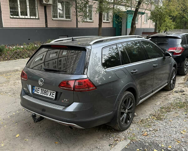Серый Фольксваген Гольф, объемом двигателя 1.8 л и пробегом 103 тыс. км за 16000 $, фото 1 на Automoto.ua