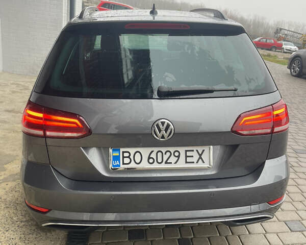 Серый Фольксваген Гольф, объемом двигателя 1.6 л и пробегом 241 тыс. км за 12400 $, фото 36 на Automoto.ua