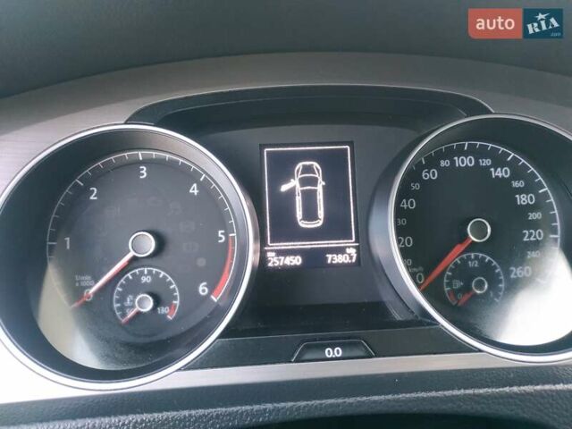 Серый Фольксваген Гольф, объемом двигателя 1.6 л и пробегом 290 тыс. км за 11699 $, фото 17 на Automoto.ua