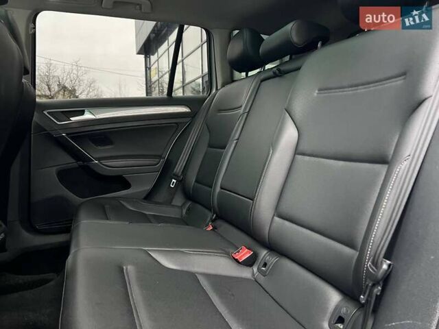 Серый Фольксваген Гольф, объемом двигателя 1.8 л и пробегом 105 тыс. км за 12700 $, фото 22 на Automoto.ua