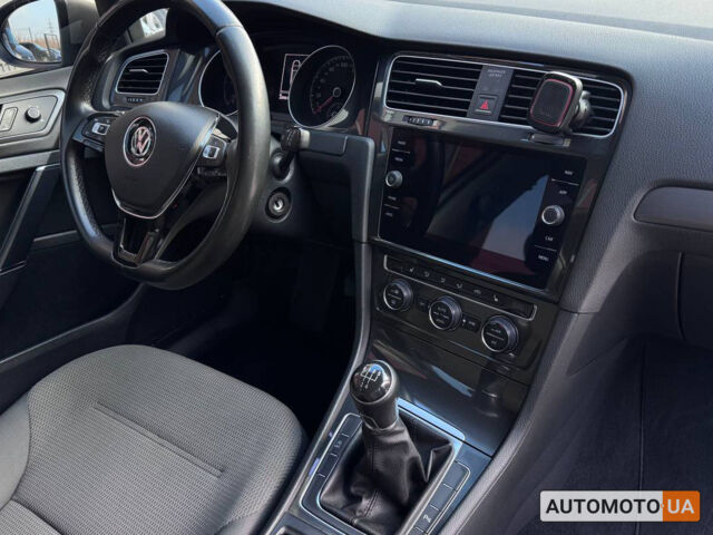 Сірий Фольксваген Гольф, об'ємом двигуна 1.6 л та пробігом 231 тис. км за 12800 $, фото 13 на Automoto.ua