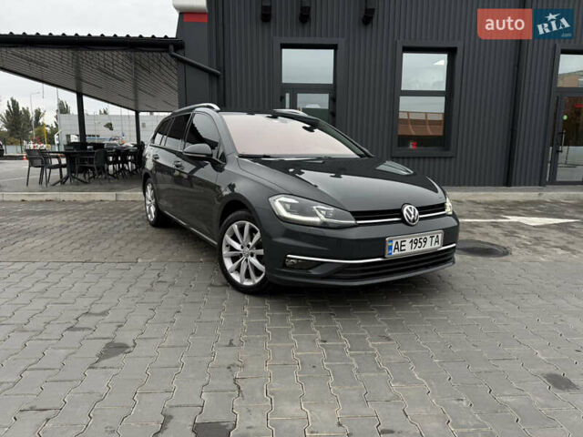Серый Фольксваген Гольф, объемом двигателя 1.97 л и пробегом 330 тыс. км за 14000 $, фото 3 на Automoto.ua