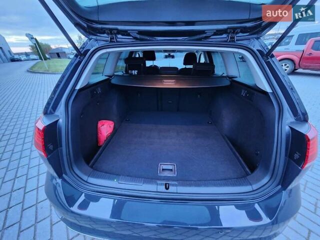 Серый Фольксваген Гольф, объемом двигателя 1.6 л и пробегом 191 тыс. км за 15500 $, фото 4 на Automoto.ua