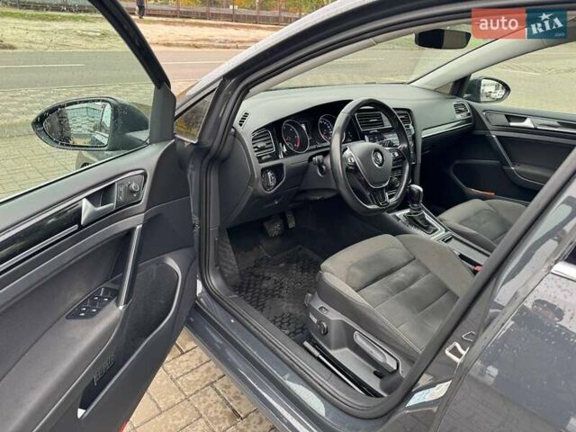 Серый Фольксваген Гольф, объемом двигателя 2 л и пробегом 246 тыс. км за 13500 $, фото 25 на Automoto.ua