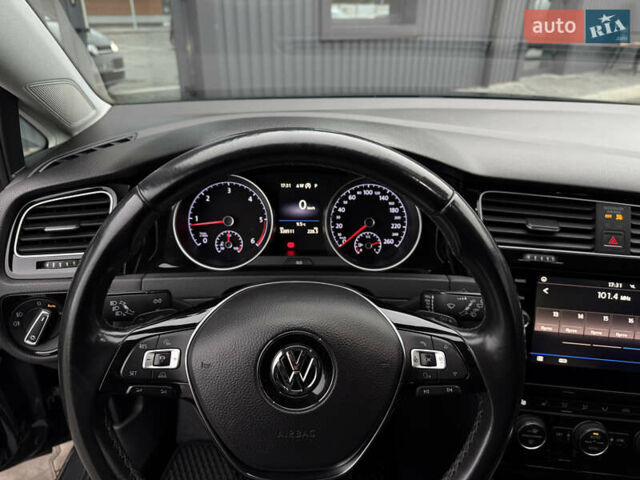 Серый Фольксваген Гольф, объемом двигателя 1.97 л и пробегом 328 тыс. км за 15600 $, фото 26 на Automoto.ua