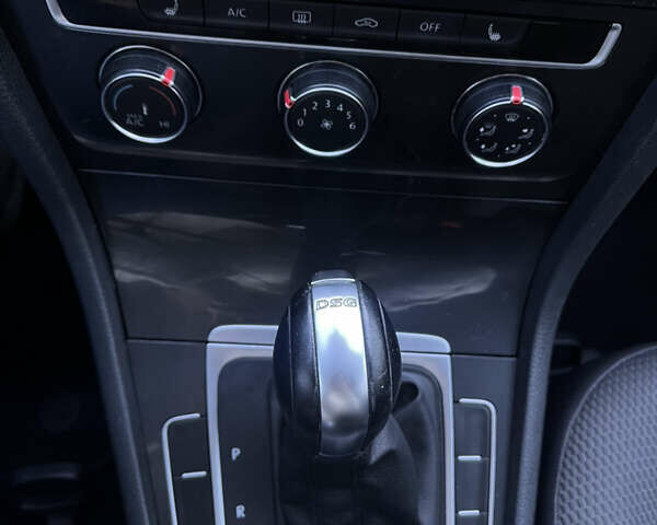 Сірий Фольксваген Гольф, об'ємом двигуна 1.8 л та пробігом 137 тис. км за 13500 $, фото 24 на Automoto.ua