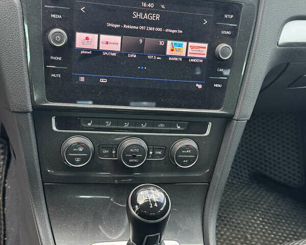 Сірий Фольксваген Гольф, об'ємом двигуна 1.6 л та пробігом 241 тис. км за 11700 $, фото 9 на Automoto.ua