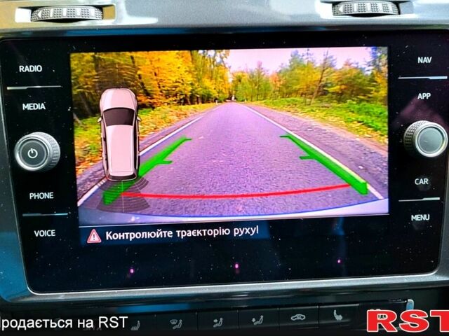 Серый Фольксваген Гольф, объемом двигателя 1.6 л и пробегом 235 тыс. км за 13900 $, фото 7 на Automoto.ua