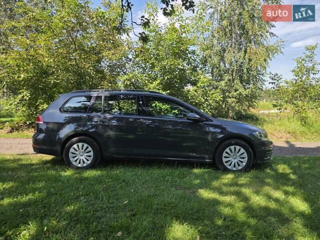 Серый Фольксваген Гольф, объемом двигателя 1.6 л и пробегом 238 тыс. км за 11200 $, фото 47 на Automoto.ua