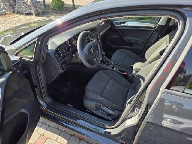 Серый Фольксваген Гольф, объемом двигателя 1.6 л и пробегом 239 тыс. км за 11900 $, фото 6 на Automoto.ua