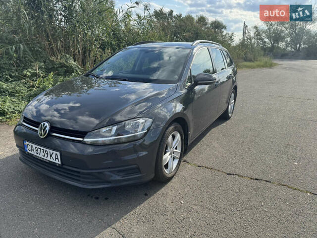 Сірий Фольксваген Гольф, об'ємом двигуна 1.6 л та пробігом 241 тис. км за 11700 $, фото 1 на Automoto.ua