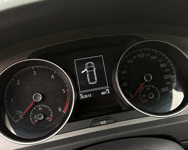 Серый Фольксваген Гольф, объемом двигателя 1.6 л и пробегом 262 тыс. км за 11000 $, фото 16 на Automoto.ua